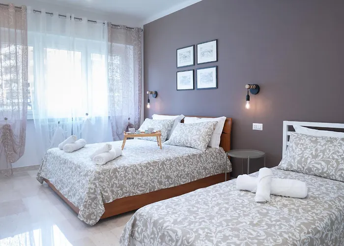 Charming Gregory Apartment